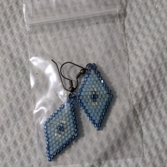 NEW Seed Bead Earrings Blue Diamond - Picture 3 of 6